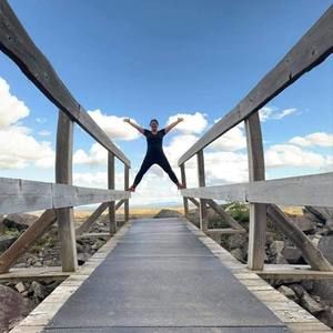 Meet your Posher, Edith